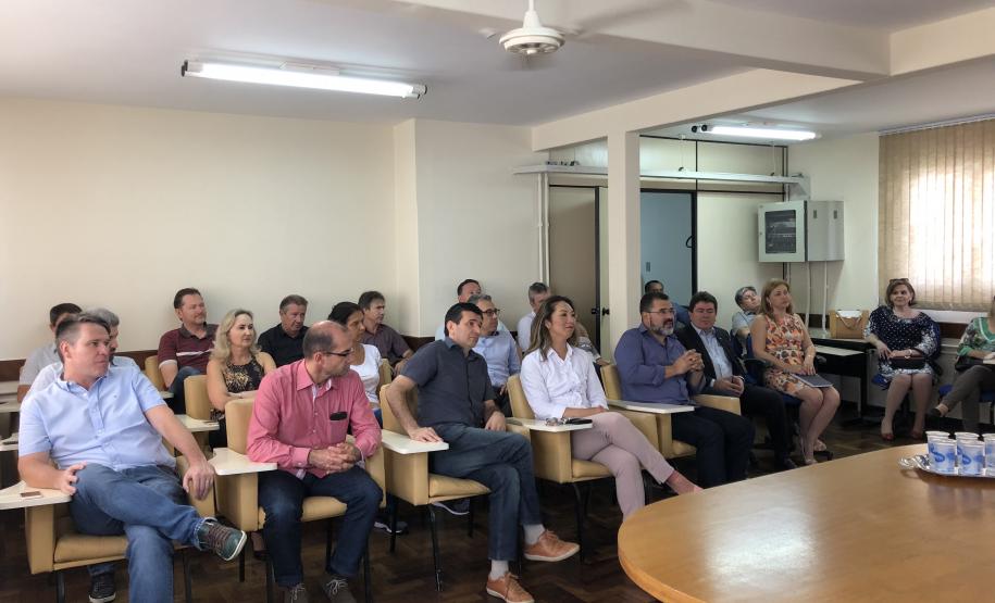 Reunião na Delegacia de Ponta Grossa